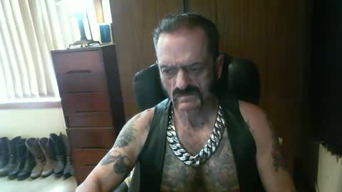 leathergreaser online show from December 2024 04:09:02 AM