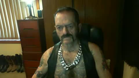 leathergreaser online show from December 2024 10:55:02 PM