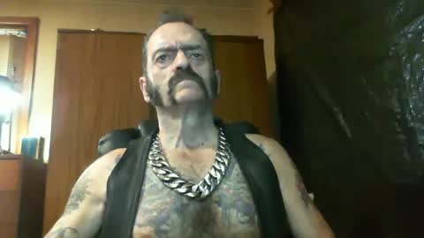 leathergreaser online show from December 2024 10:31:01 PM