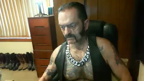 leathergreaser online show from December 2024 07:42:02 PM