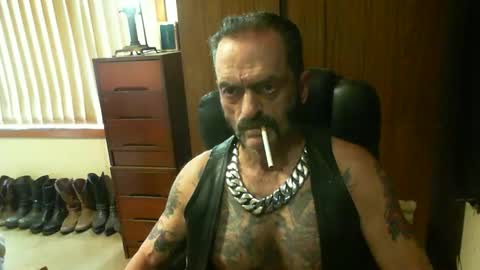 leathergreaser online show from January 2025 01:26:01 AM