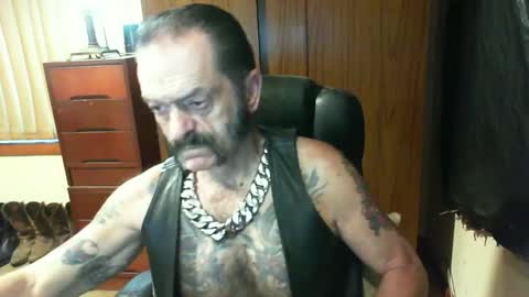 leathergreaser online show from February 2025 07:25:01 PM