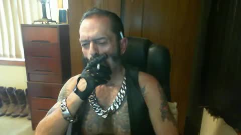 leathergreaser online show from February 2025 02:49:01 AM