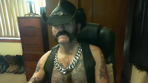 leathergreaser online show from September 2025 12:10:01 AM
