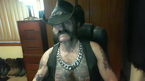 leathergreaser online show from September 2025 07:40:02 PM