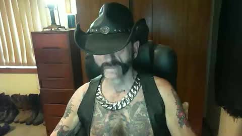 leathergreaser online show from October 2025 11:06:02 PM
