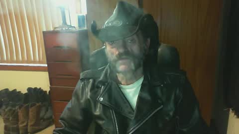 Snapshot of leathergreaser chatting on June 2026 10:56:02 PM leathergreaser online show from June 2026 10:56:02 PM