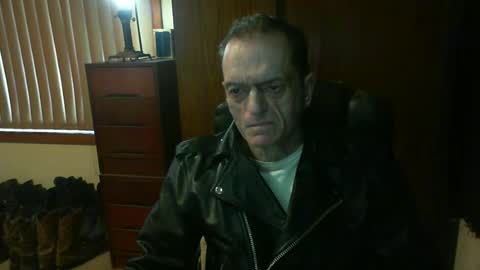 Snapshot of leathergreaser chatting on June 2026 10:21:02 PM leathergreaser online show from June 2026 10:21:02 PM