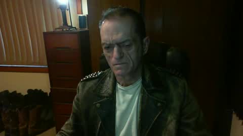 Snapshot of leathergreaser chatting on June 2026 10:03:02 PM leathergreaser online show from June 2026 10:03:02 PM