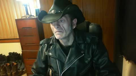 Snapshot of leathergreaser chatting on July 2026 07:27:01 PM leathergreaser online show from July 2026 07:27:01 PM