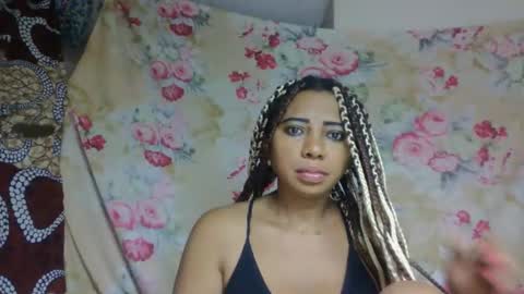 leatianaa online show from May 2026 01:02:02 AM