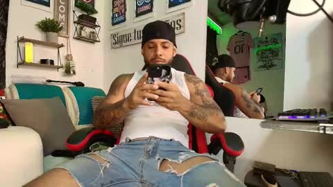 Snapshot of leenar_key chatting on November 2025 03:14:02 PM leenar_key online show from November 2025 03:14:02 PM