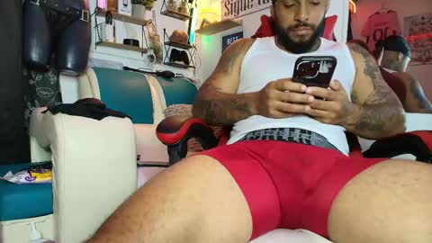 leenar_key online show from April 2026 03:25:02 PM