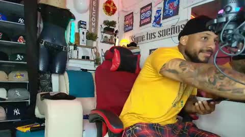 Snapshot of leenar_key chatting on April 2026 12:22:02 PM leenar_key online show from April 2026 12:22:02 PM