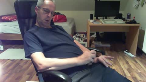 Dave online show from December 2024 11:41:02 PM