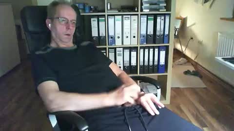 Dave online show from November 2025 11:05:01 PM