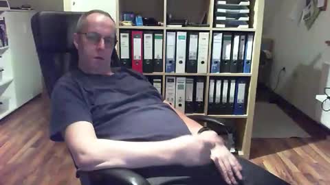 Snapshot of lefti27 chatting on February 2026 04:34:02 PM Dave online show from February 2026 04:34:02 PM