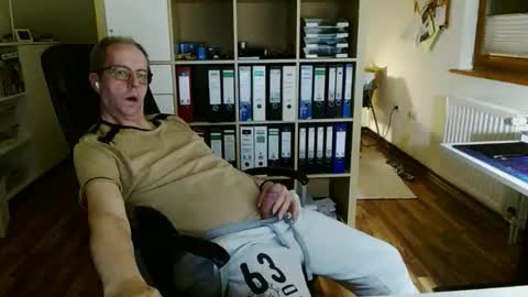 Snapshot of lefti27 chatting on March 2026 09:54:02 PM Dave online show from March 2026 09:54:02 PM