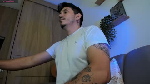 Alejandro online show from June 2026 08:10:02 PM