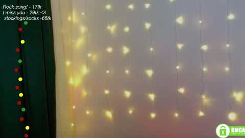 Snapshot of leia_bell chatting on May 2026 07:21:01 PM hey Im Leia and I love rock online show from May 2026 07:21:01 PM