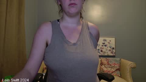 Leia Swift online show from December 2024 12:40:02 PM