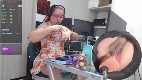 LeidyDi223 online show from November 2025 02:38:01 PM