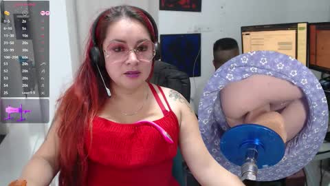 Snapshot of leidycrstnch21 chatting on February 2026 05:27:01 PM LeidyDi223 online show from February 2026 05:27:01 PM