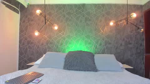 LEIGH ANGELS online show from November 2025 09:48:01 PM