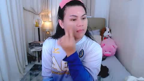 Cailey online show from November 2025 11:26:01 PM