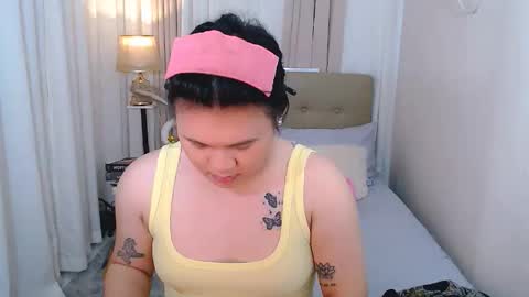 Cailey online show from November 2025 10:03:02 PM