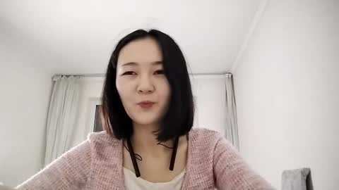 Ur sunny Leigh online show from October 2025 02:17:02 PM