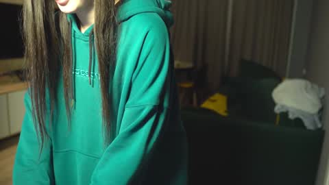 Leila online show from December 2024 02:06:02 PM