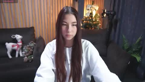 Snapshot of leilacrosss chatting on January 2026 01:48:02 PM leilacrosss online show from January 2026 01:48:02 PM