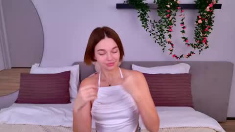 Snapshot of leilalawson chatting on February 2025 08:05:01 AM LeilaLawson online show from February 2025 08:05:01 AM