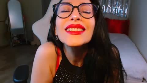 leilamurray online show from February 2025 04:39:02 PM