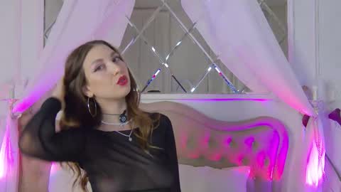 Leila online show from October 2025 04:09:02 AM