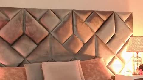 Leizathompson online show from February 2026 07:54:02 PM