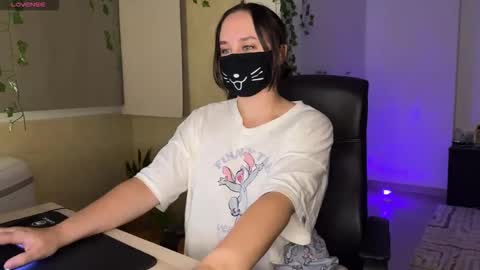 Snapshot of lemi_peachy chatting on October 2025 07:12:02 PM Lemi online show from October 2025 07:12:02 PM