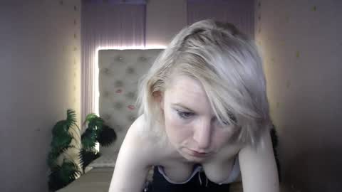 Lena online show from December 2024 07:04:02 AM