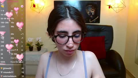 Snapshot of lena_roses chatting on December 2024 12:56:01 AM Lena online show from December 2024 12:56:01 AM