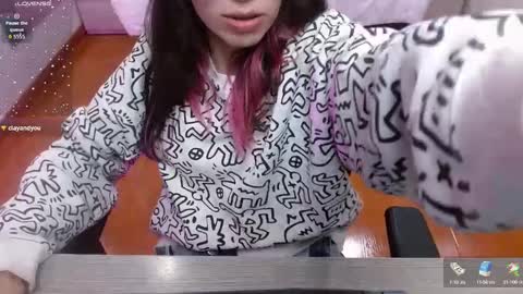 Snapshot of lena_roses chatting on September 2025 08:47:02 PM Lena online show from September 2025 08:47:02 PM