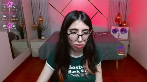 Snapshot of lena_roses chatting on May 2026 05:21:02 PM Lena online show from May 2026 05:21:02 PM