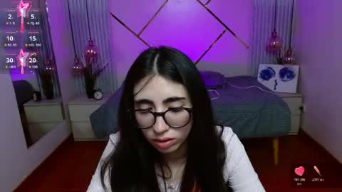 Snapshot of lena_roses chatting on May 2026 09:43:01 PM Lena online show from May 2026 09:43:01 PM