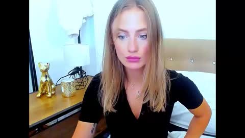 Snapshot of lena_sexi chatting on September 2025 07:36:01 PM lena_sexi online show from September 2025 07:36:01 PM
