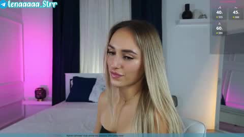 Lena online show from December 2025 03:53:01 PM