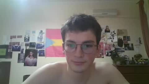 Snapshot of leo_cutie chatting on March 2026 08:37:01 PM leo_cutie online show from March 2026 08:37:01 PM
