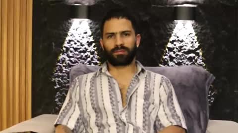 Leo  Diaz online show from December 2025 02:40:01 AM