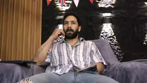 Snapshot of leo_diaz01 chatting on June 2026 11:05:01 PM Leo Diaz online show from June 2026 11:05:01 PM