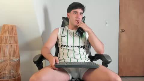 Snapshot of leo_jones389 chatting on July 2026 02:49:02 AM Leo Jones online show from July 2026 02:49:02 AM
