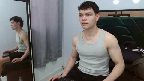 leo_morris online show from December 2024 02:17:02 PM